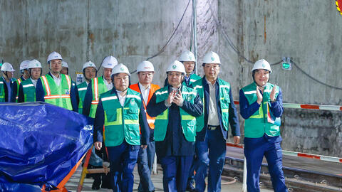 Thủ tướng: Tăng tốc đường sắt đô thị, tốc độ phải gấp hàng chục lần