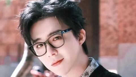 Lưu Vũ Ninh từ ca sĩ hát quán bar đến ngôi sao màn ảnh