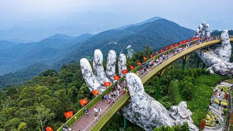 Xung đột Trung Đông: Doanh nghiệp điều chỉnh giá tour du lịch 30/4 ra sao?