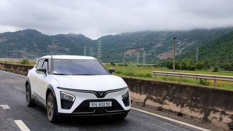 VinFast VF 7: Đi phượt tự tin, dùng hằng ngày càng đáng tiền