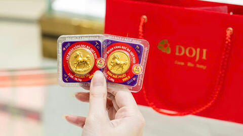 Giá vàng hôm nay (23/4): Đà giảm kéo dài