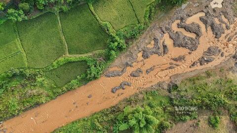Vàng tặc lộng hành gây ô nhiễm nguồn nước, người dân ở hạ lưu kêu cứu