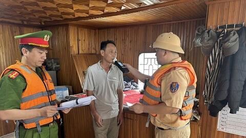 Công an Phú Thọ siết xử lý vi phạm khai thác cát, sỏi trên sông