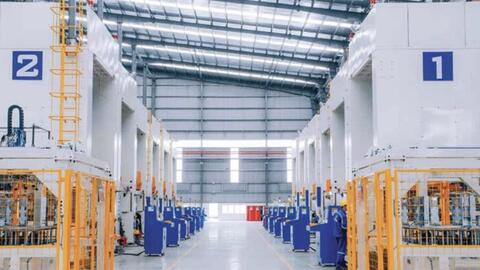 Thép SMC bước vào cuộc 'đại phẫu': Từ xử lý tài sản đến tái thiết mô hình tăng trưởng