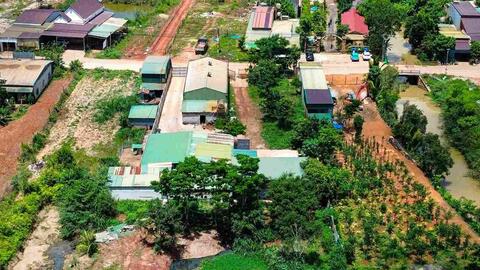 Ô nhiễm kéo dài từ điểm tập kết heo trong khu dân cư ở Lâm Đồng