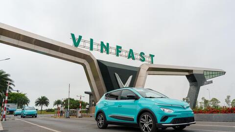 Hãng taxi của ông Phạm Nhật Vượng thu hơn 17.000 tỷ đồng trong 2025, chiếm 51,5% thị phần taxi công nghệ
