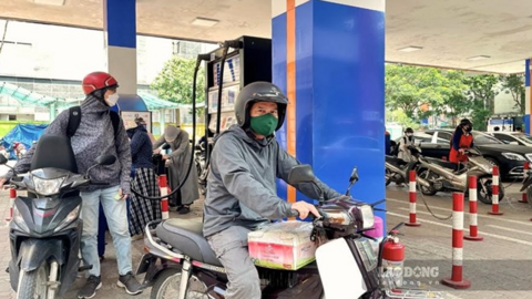 Hà Nội hỗ trợ người thu nhập thấp đổi xe máy cũ: Người dân thêm động lực chuyển đổi