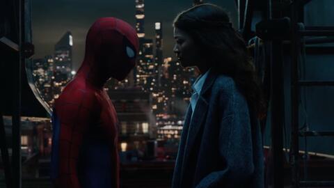 Tom Holland và Zendaya nghỉ ngơi sau thành công của Người Nhện 4