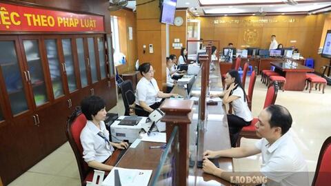 Chính phủ yêu cầu cơ cấu lại đội ngũ cán bộ, công chức, viên chức cấp xã