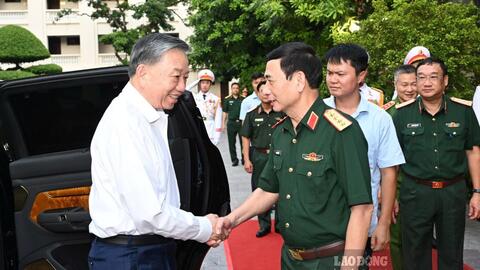 Tổng Bí thư, Chủ tịch nước dự gặp mặt kỷ niệm Ngày truyền thống ngành Công an, Ngoại giao