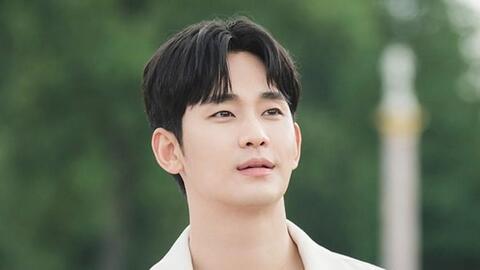 Kim Soo Hyun gây chú ý với diện mạo mới, rạng rỡ trên tạp chí Indonesia sau ồn ào