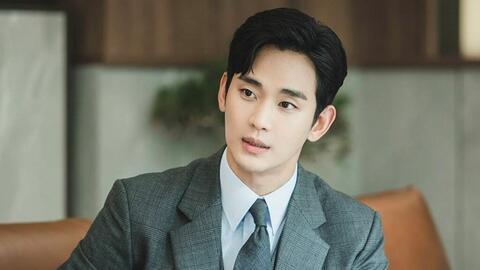 Kim Soo Hyun tái xuất sân khấu Hàn Quốc sau 18 tháng vướng bê bối