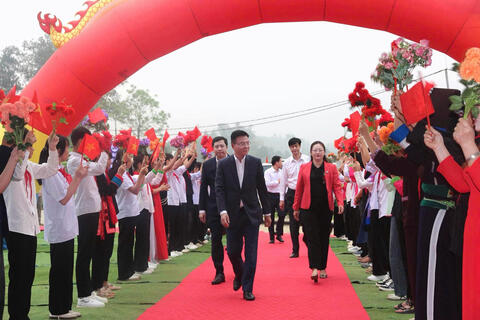 Phó Thủ tướng Lê Thành Long dự khởi công xây trường biên giới ở Lào Cai