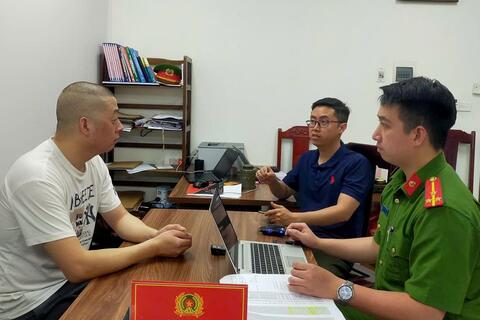 Triệt phá sàn thương mại điện tử Merry Trade lừa đảo hàng chục tỉ đồng