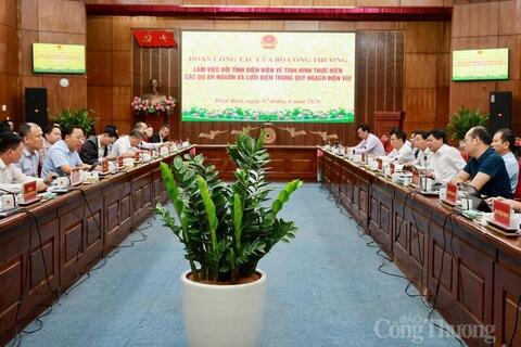 Thứ trưởng Bộ Công Thương Nguyễn Hoàng Long làm việc với tỉnh Điện Biên