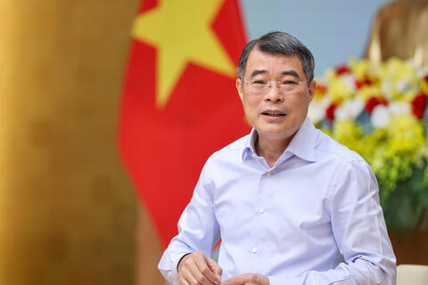 Thủ tướng: Tổ chức phong trào thi đua thiết thực, thực chất, hiệu quả