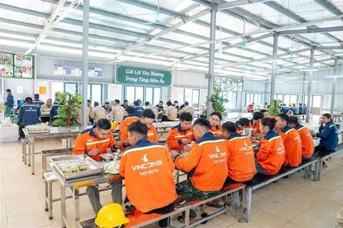 Vingroup tuyển dụng giai đoạn 1 hơn 20.000 lao động làm việc tại KĐT Thể thao Quốc tế Hà Nội