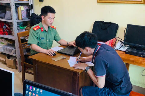 Xử phạt người đàn ông bình luận xúc phạm uy tín lực lượng công an