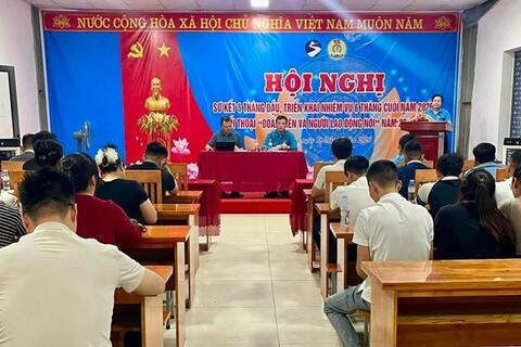 Doanh nghiệp Hà Tĩnh đối thoại với người lao động về việc làm, thu nhập