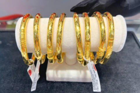 Giá vàng hôm nay (7/9): Vững mốc 4.400 USD, tuần mới tăng hay giảm?