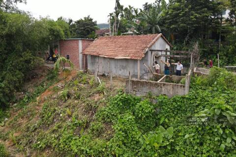 Mùa mưa bão cận kề, dân ven sông Trà Khúc thấp thỏm lo sạt lở