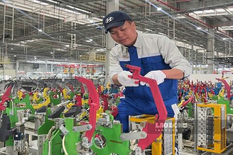 Những công nhân có sáng kiến làm lợi tiền tỉ cho doanh nghiệp