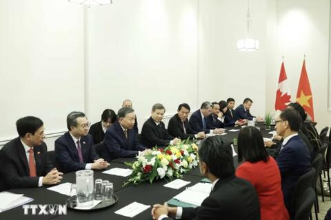 Tăng cường kết nối và hợp tác thường xuyên giữa các nghị sĩ hai nước Việt Nam - Canada
