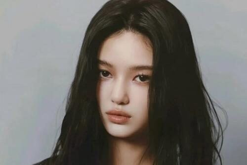 Danielle của NewJeans bị ADOR xóa tên khỏi nhóm