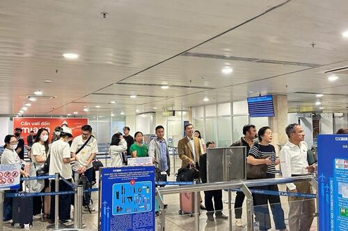 Sân bay Tân Sơn Nhất dự kiến đón hơn 160.000 lượt khách trong ngày 11.2