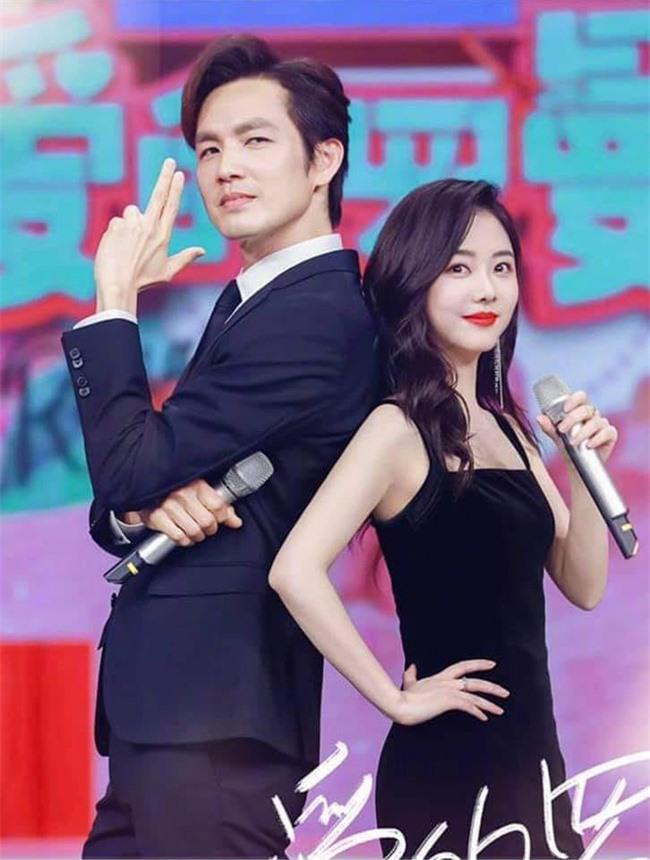 Phát sốt với cảnh tình tứ của Chung Hán Lương - Đàm Tùng Vận trên show, fan Cẩm tâm tựa ngọc rần rần vì điều này - Ảnh 4. Phát sốt với cảnh tình tứ của Chung Hán Lương - Đàm Tùng Vận trên show, fan Cẩm tâm tựa ngọc rần rần vì điều này - Ảnh 4.