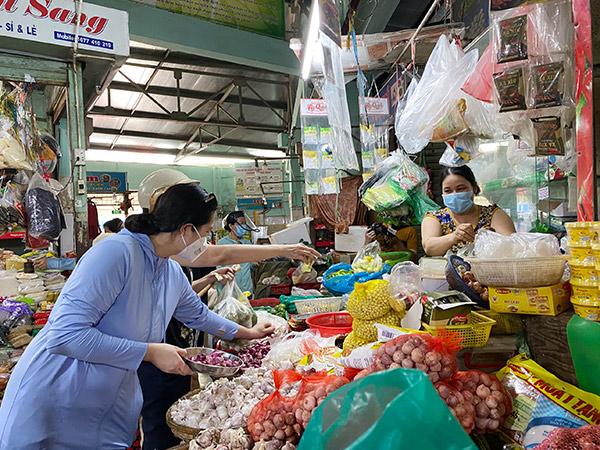 Các chợ trên địa bàn Đà Nẵng vẫn đang hoạt động bình thường Các chợ trên địa bàn Đà Nẵng vẫn đang hoạt động bình thường