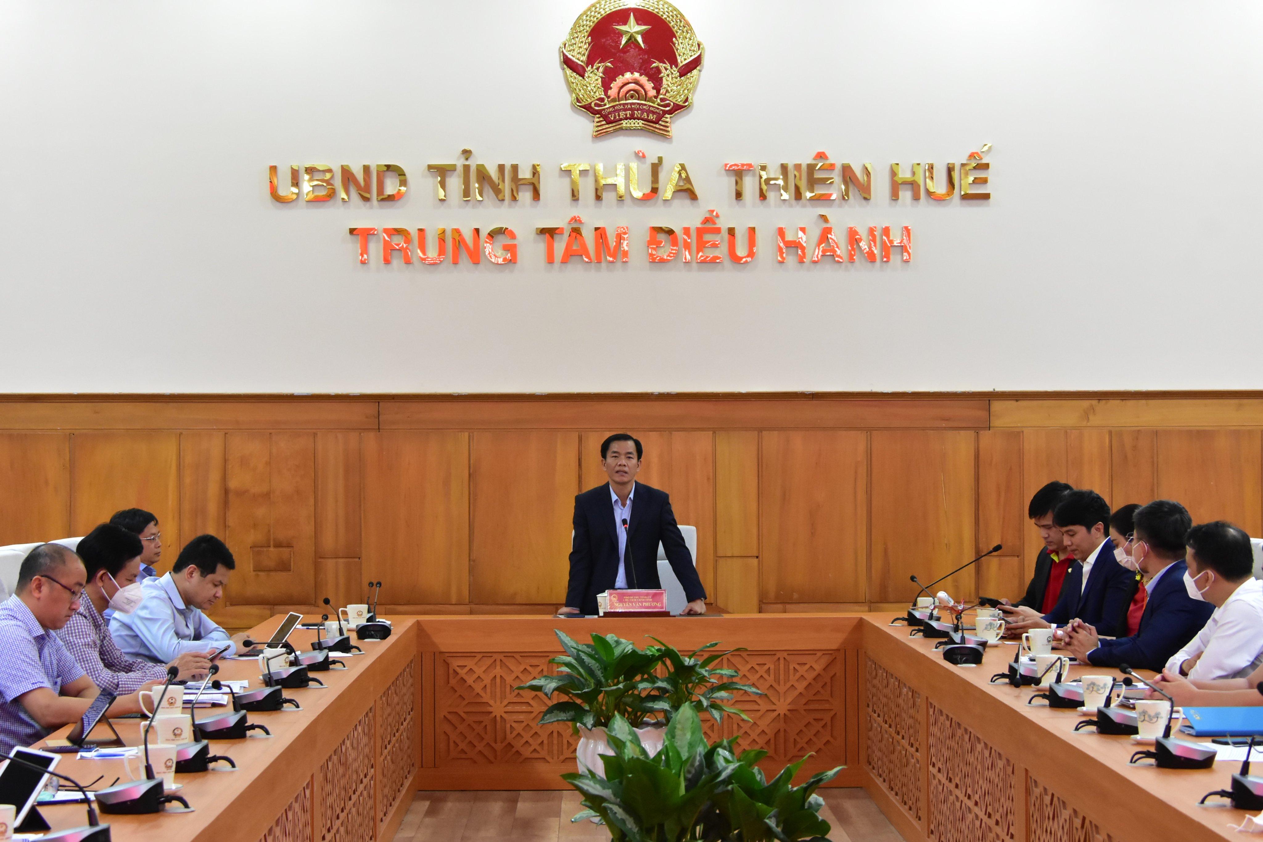 Ông Nguyễn Văn Phương- Chủ tịch UBND tỉnh Thừa Thiên Huế phát biểu tại buổi làm việc