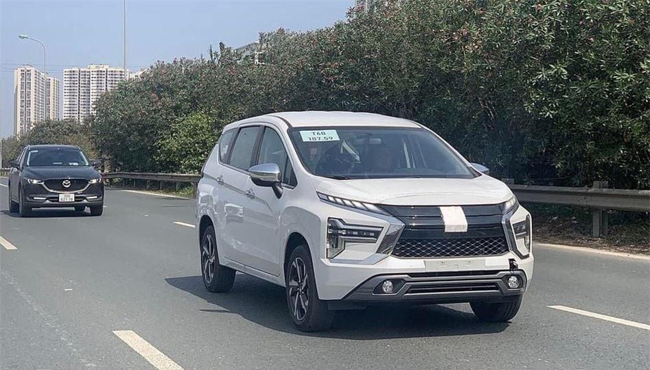 Mitsubishi Xpander 2022 bị bắt gặp trên đường chạy thử.