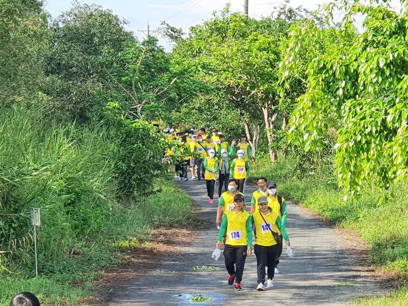 Trải nghiệm hoạt hoạt động đi bộ xuyên rừng U Minh hạ - Đấu trường chim chào mào hót ảnh 1