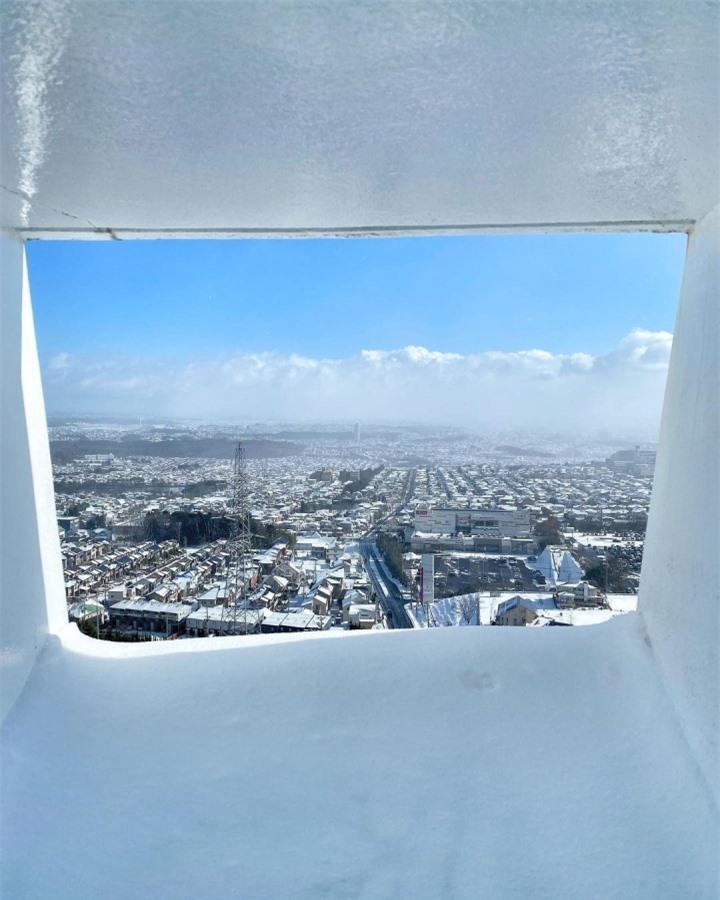 Thành phố có tượng Phật Quan Âm khổng lồ, cư dân đứng ở đâu đều có thể ngắm được - 10