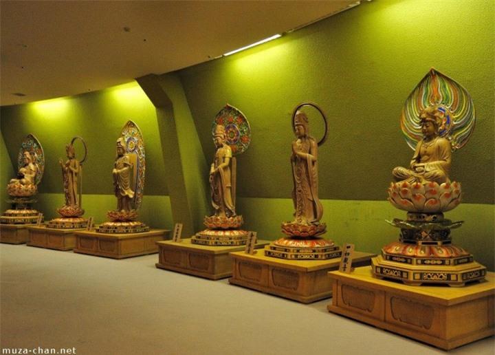 Thành phố có tượng Phật Quan Âm khổng lồ, cư dân đứng ở đâu đều có thể ngắm được - 8