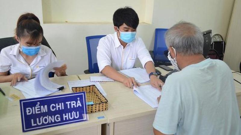 Nhiều lợi ích thiết thực khi người lao động tham gia bảo hiểm xã hội để hưởng lương hưu. (Ảnh minh họa)