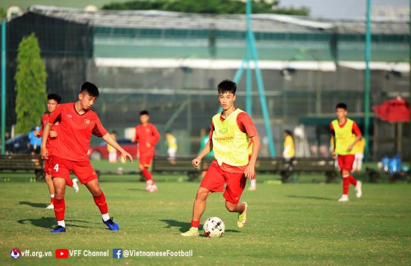 Tiền vệ Văn Trường: “Chiến thuật của thầy Nam khá giống với thầy Gong” ảnh 1