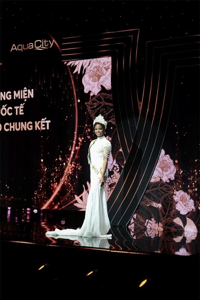 Họp báo Chung kết Hoa hậu các Dân tộc Việt Nam: Trương Ngọc Ánh - H’Hen Niê quyền lực, công bố 2 giám khảo quốc tế - Ảnh 10. Họp báo Chung kết Hoa hậu các Dân tộc Việt Nam: Trương Ngọc Ánh - H’Hen Niê quyền lực, công bố 2 giám khảo quốc tế - Ảnh 10.