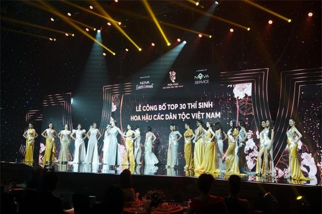 Họp báo Chung kết Hoa hậu các Dân tộc Việt Nam: Trương Ngọc Ánh - H’Hen Niê quyền lực, công bố 2 giám khảo quốc tế - Ảnh 13. Họp báo Chung kết Hoa hậu các Dân tộc Việt Nam: Trương Ngọc Ánh - H’Hen Niê quyền lực, công bố 2 giám khảo quốc tế - Ảnh 13.