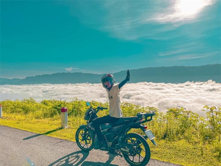 Phát hiện cung đường đèo phủ biển mây cực đỉnh nằm giữa Quảng Ngãi - Kon Tum - 6