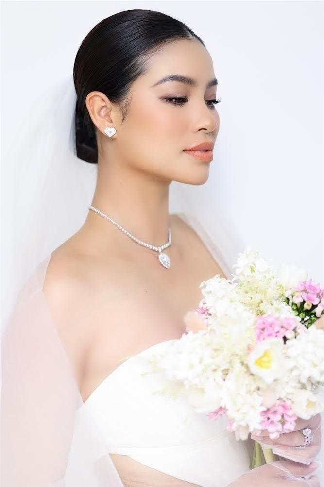 Lộ danh tính chồng đại gia của Hoa hậu Phạm Hương?