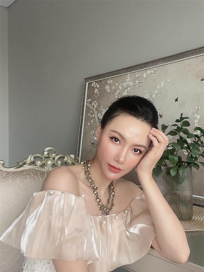 MC Minh Hà: Tôi từng xxách vali đi khỏi khách sạn giữa đêm