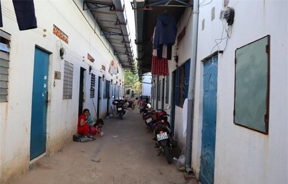 Chậm giải ngân hỗ trợ tiền thuê nhà: Do người lao động, doanh nghiệp hay chính quyền? - Ảnh 1. Chậm giải ngân hỗ trợ tiền thuê nhà: Do người lao động, doanh nghiệp hay chính quyền? - Ảnh 1.