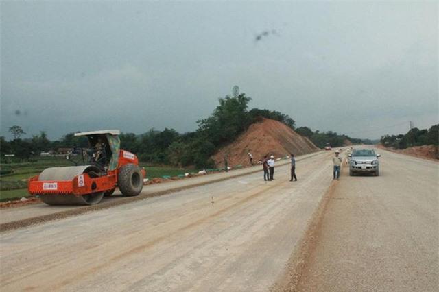 Thủ tướng phân công 6 Tổ công tác kiểm tra, đôn đốc giải ngân vốn đầu tư công - Ảnh 1.