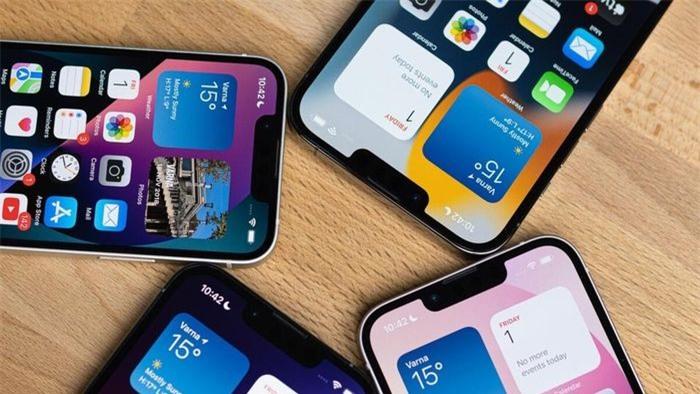 Người dùng iPhone có thể dùng chế độ đọc để lướt web mà không sợ bị quảng cáo làm phiền. Ảnh: PhoneArena.