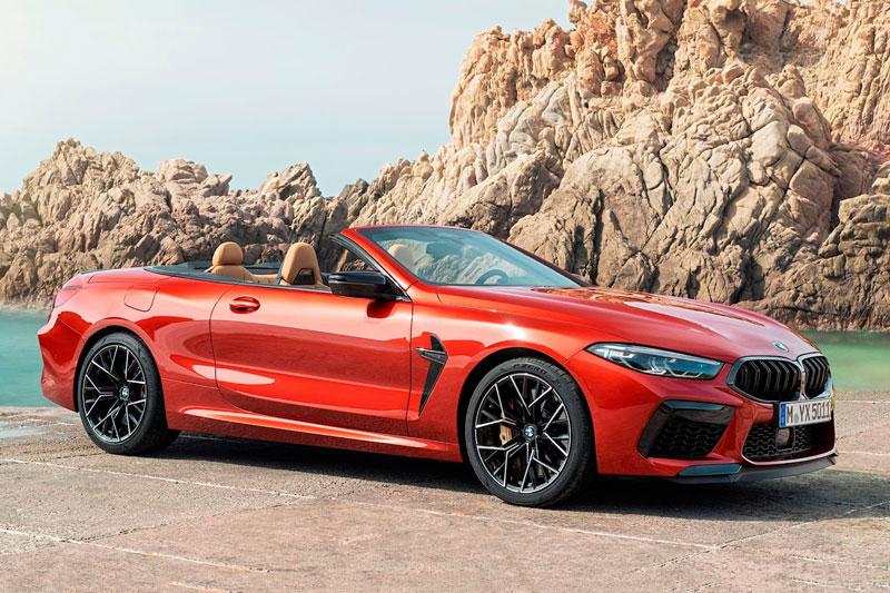 4. BMW M8 Convertible (giá khởi điểm: 139.500 USD).