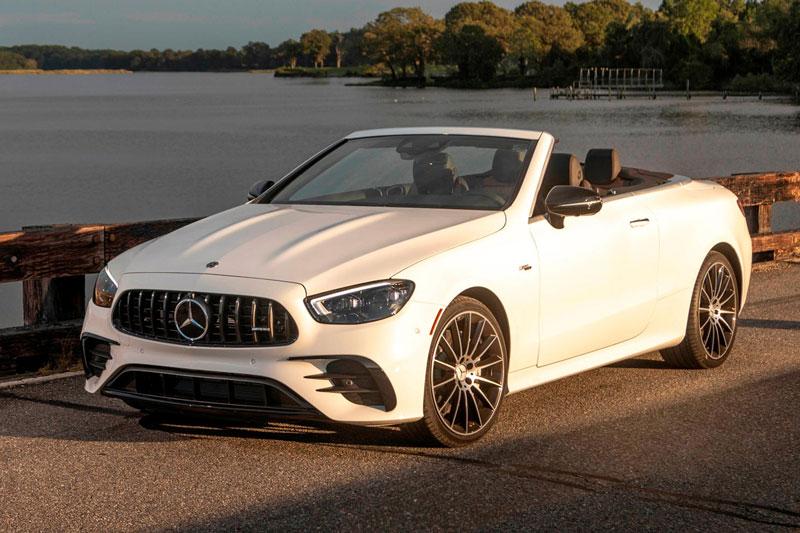 5. Mercedes-AMG E53 Convertible (giá khởi điểm: 84.350 USD).