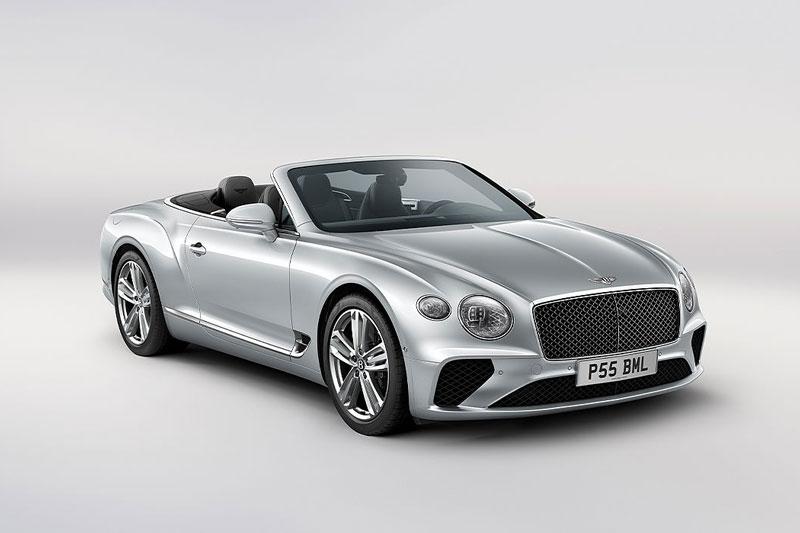 5. Bentley Continental GTC (giá khởi điểm: 256.825 USD). 5. Bentley Continental GTC (giá khởi điểm: 256.825 USD).
