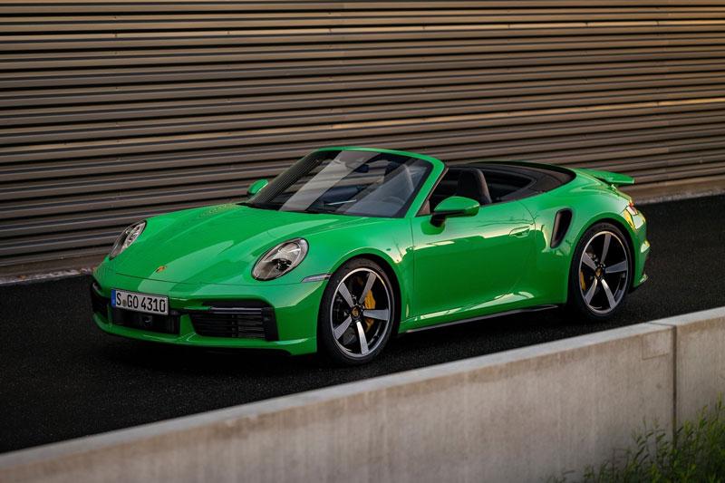 8. Porsche 911 Turbo Cabriolet (giá khởi điểm: 198.150 USD). 8. Porsche 911 Turbo Cabriolet (giá khởi điểm: 198.150 USD).